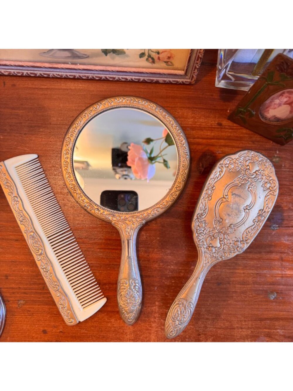 Victorian Silver Plate 3 Pc Vanity Set Mirror Brush & Comb Ornate Design Patina - Picture 7 of 16